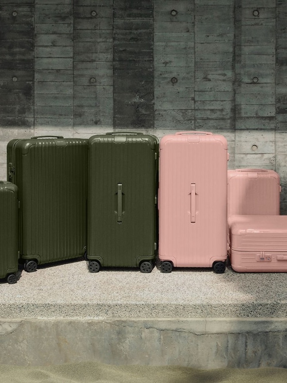 Authentic Rimowa Trunk plus - Picture 5 of 6